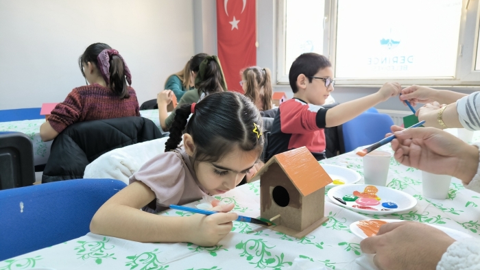Derince’de Çocuklar Gönüllerince Eğleniyor